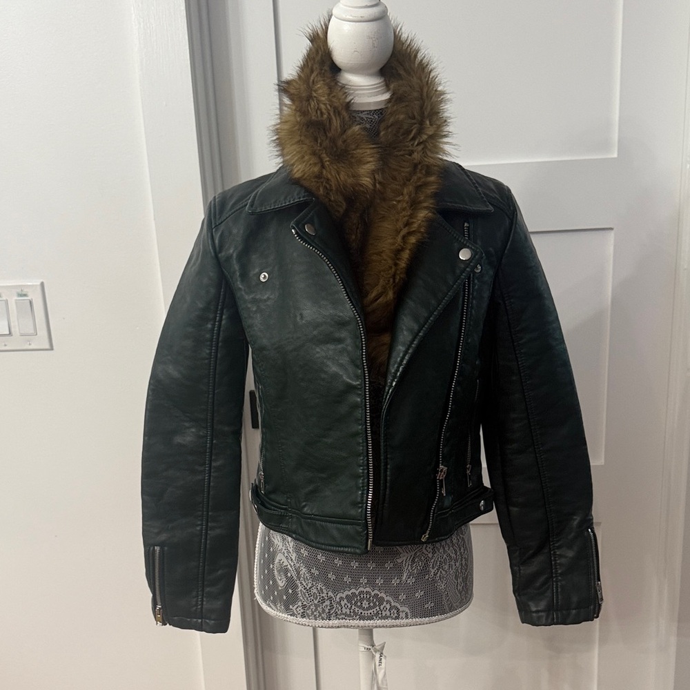 Forever 21 Black Leather Jacket with Brown Fur Collar